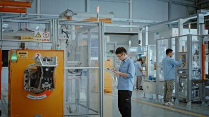 大江資訊技術(shù)服務(wù) 專業(yè)賦能，驅(qū)動(dòng)企業(yè)數(shù)字化轉(zhuǎn)型